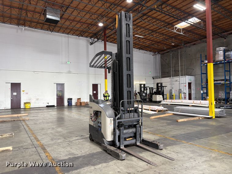 image for item EC8263 2016 Crown RM6025-45 reach truck