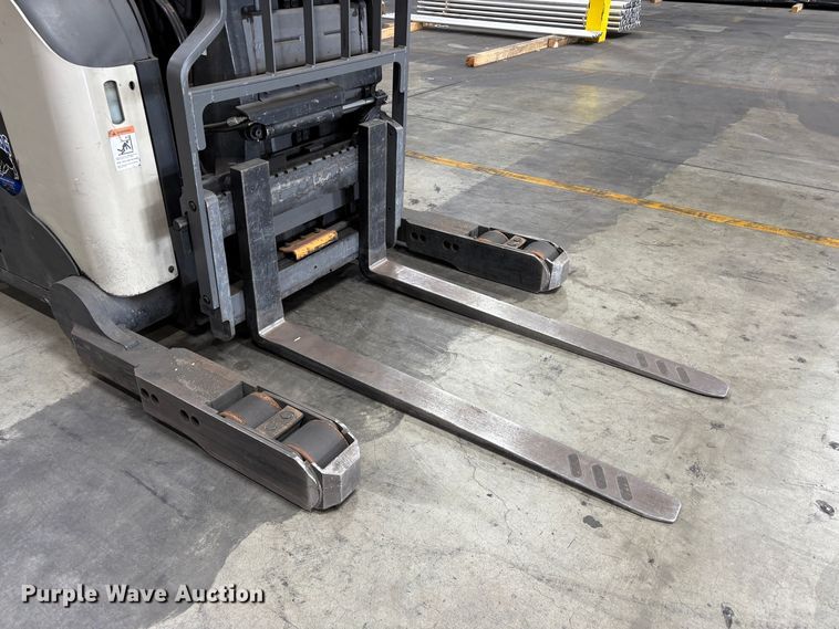 image for item EC8263 2016 Crown RM6025-45 reach truck