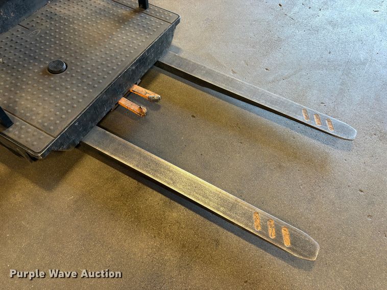 image for item EC8264 2016 Crown SP3520-30 order picker