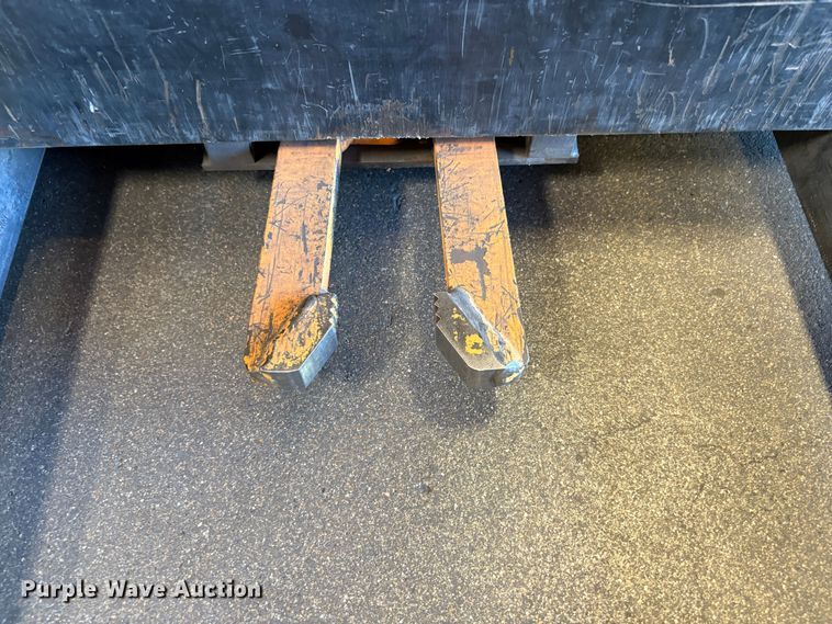 image for item EC8264 2016 Crown SP3520-30 order picker