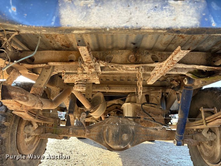 image for item ED2429 1986 Toyota pickup truck