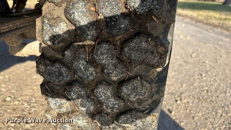 image for item ED2429 1986 Toyota pickup truck