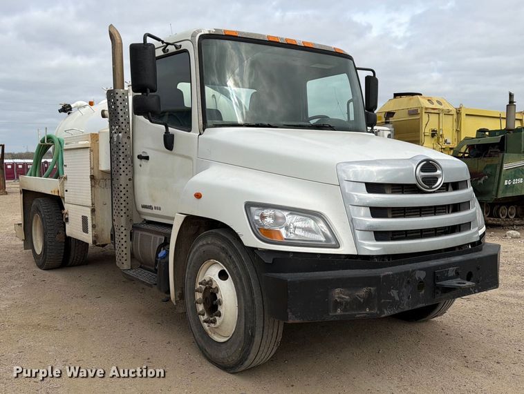 image for item ED5130 2013 Hino 268 vacuum truck