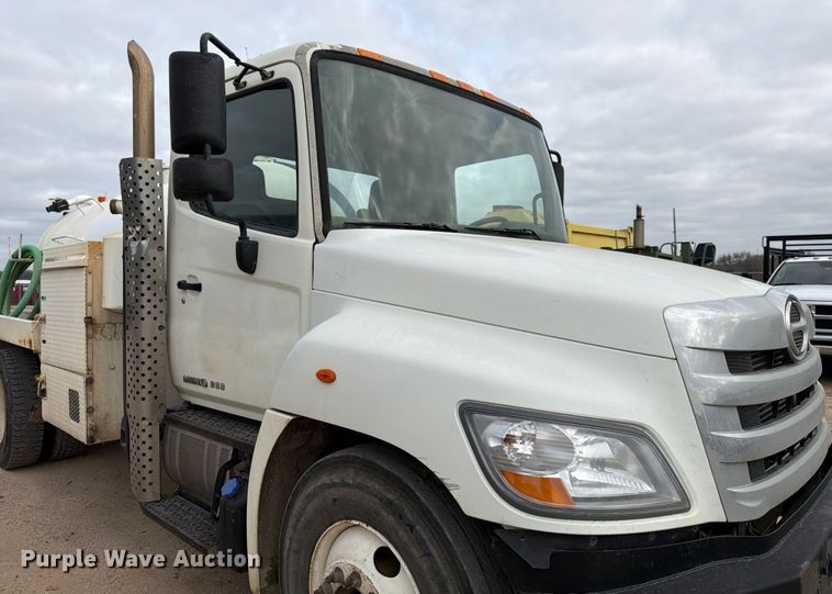 image for item ED5130 2013 Hino 268 vacuum truck