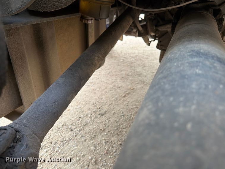 image for item ED5130 2013 Hino 268 vacuum truck