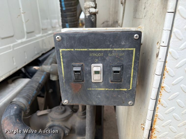 image for item ED5130 2013 Hino 268 vacuum truck