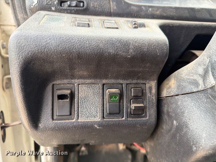 image for item ED5130 2013 Hino 268 vacuum truck