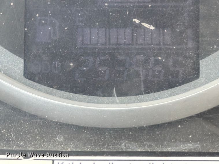 image for item ED5130 2013 Hino 268 vacuum truck