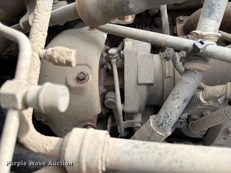 image for item ED5130 2013 Hino 268 vacuum truck