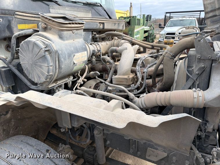 image for item ED5130 2013 Hino 268 vacuum truck