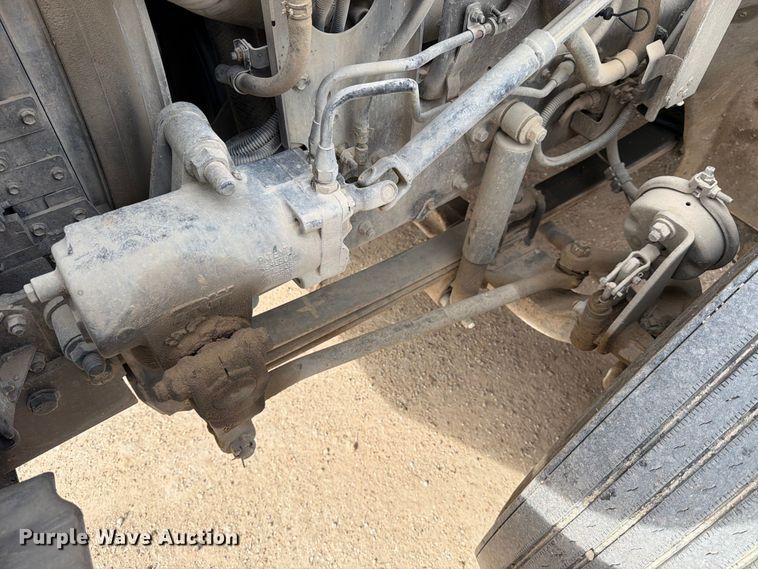 image for item ED5130 2013 Hino 268 vacuum truck