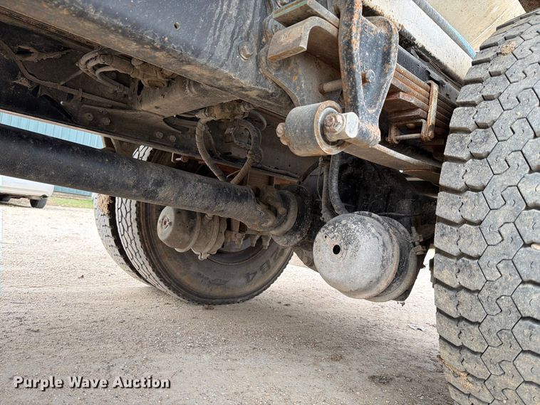 image for item ED5130 2013 Hino 268 vacuum truck