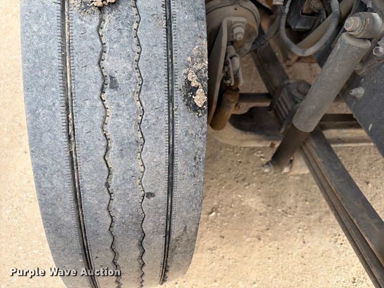 image for item ED5130 2013 Hino 268 vacuum truck