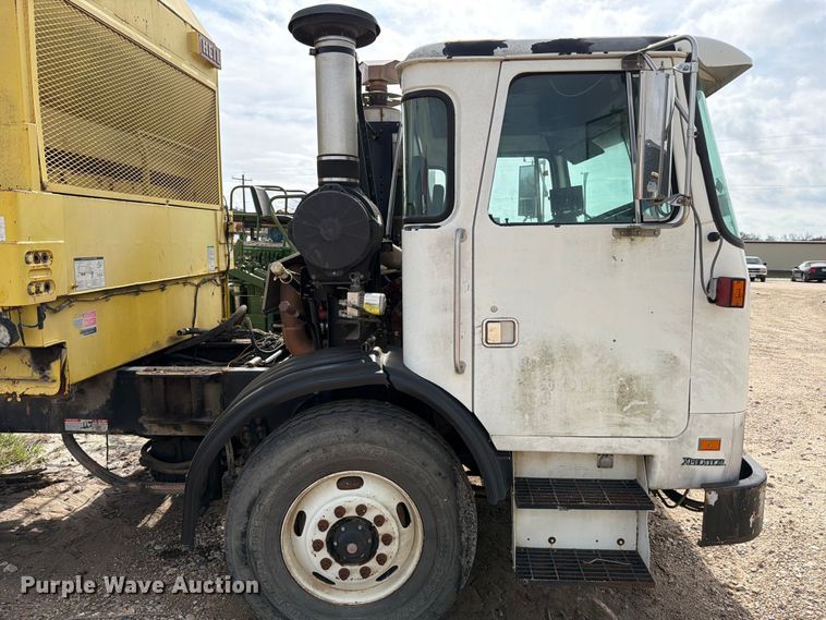 image for item ED5131 2009 Autocar Xpeditor refuse truck