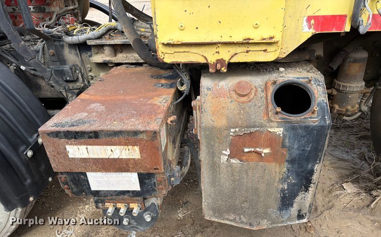 image for item ED5131 2009 Autocar Xpeditor refuse truck