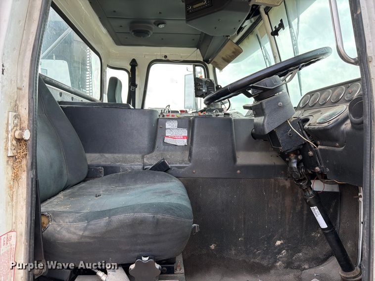 image for item ED5131 2009 Autocar Xpeditor refuse truck