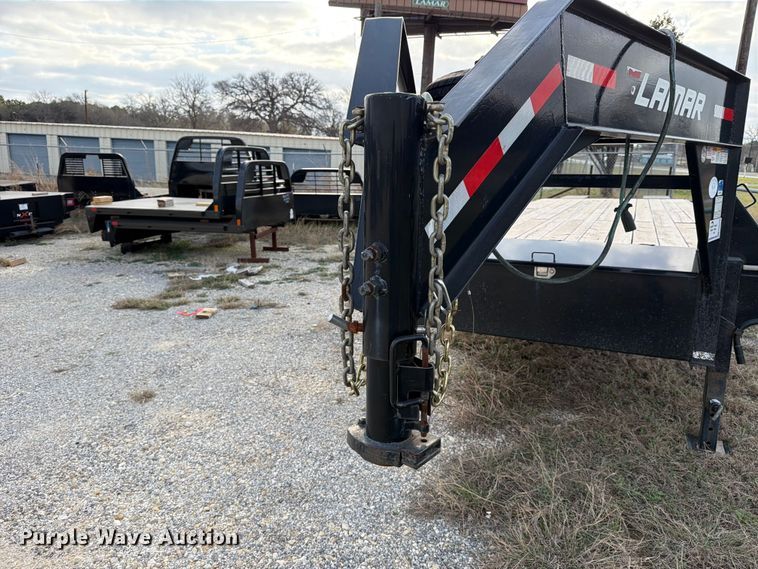 image for item ED5135 2019 Lamar FS023027 equipment trailer