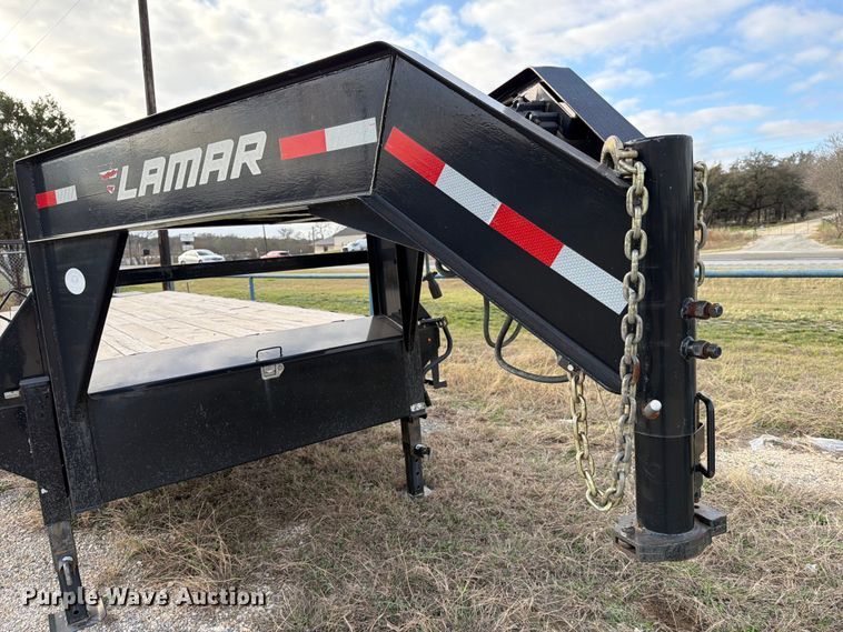 image for item ED5135 2019 Lamar FS023027 equipment trailer