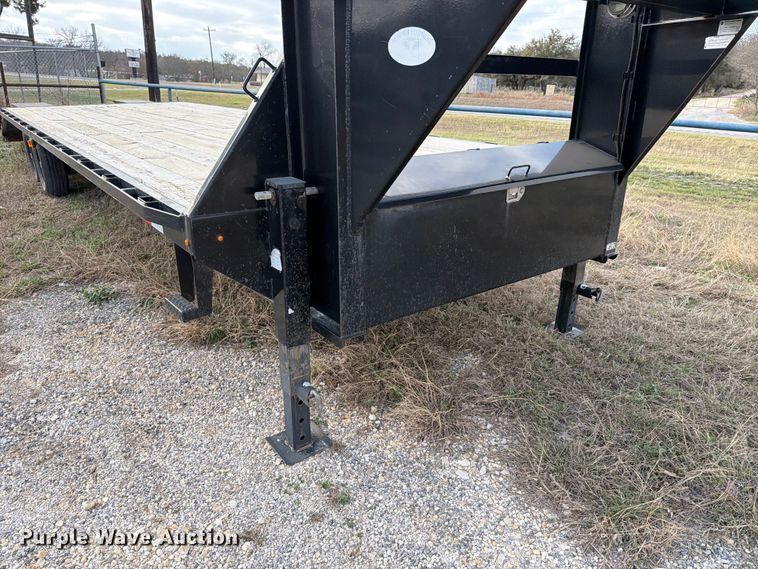 image for item ED5135 2019 Lamar FS023027 equipment trailer