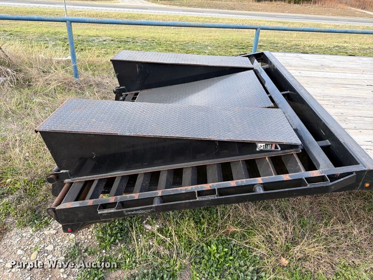 image for item ED5135 2019 Lamar FS023027 equipment trailer