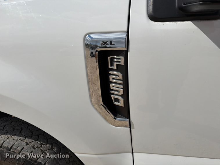 image for item ED5139 2021 Ford F250 Super Duty XL Crew Cab pickup truck