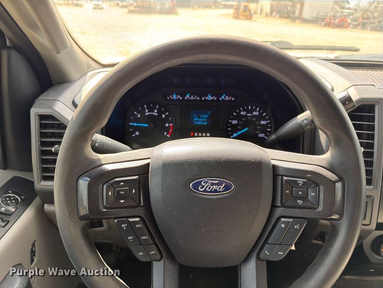 image for item ED5139 2021 Ford F250 Super Duty XL Crew Cab pickup truck