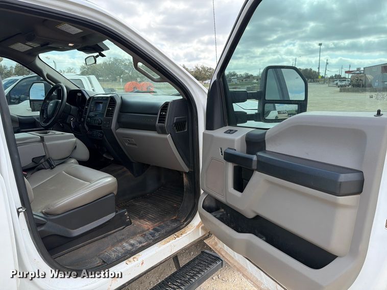 image for item ED5139 2021 Ford F250 Super Duty XL Crew Cab pickup truck