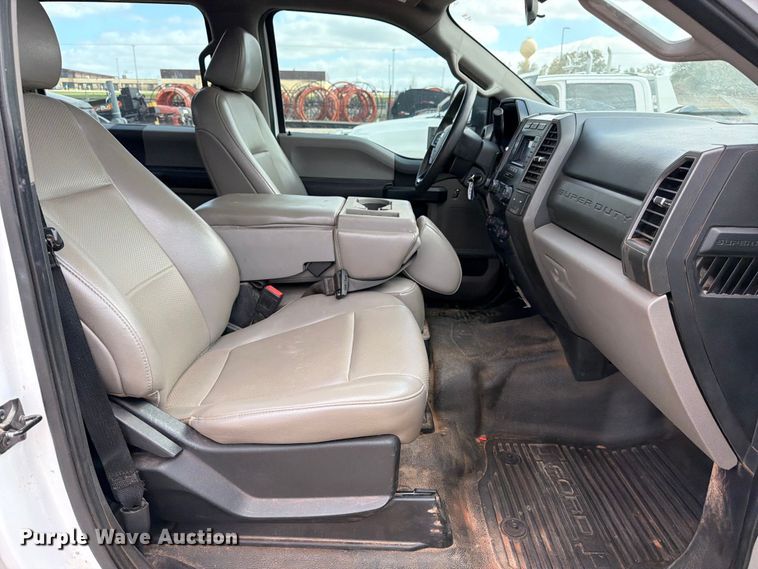 image for item ED5139 2021 Ford F250 Super Duty XL Crew Cab pickup truck