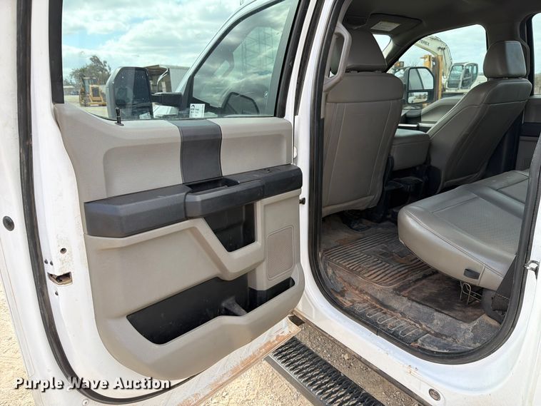 image for item ED5139 2021 Ford F250 Super Duty XL Crew Cab pickup truck