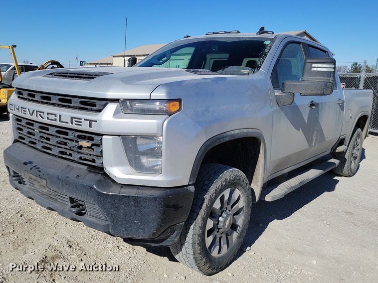 image for item EE0871 2022 Chevrolet Silverado 2500HD Crew Cab pickup truck