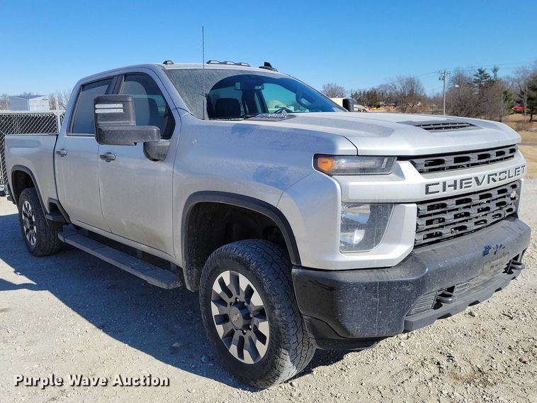 image for item EE0871 2022 Chevrolet Silverado 2500HD Crew Cab pickup truck