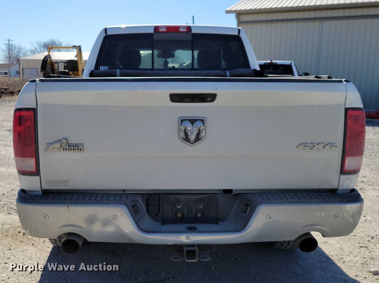 image for item EE0872 2017 RAM 1500 Crew Cab pickup truck