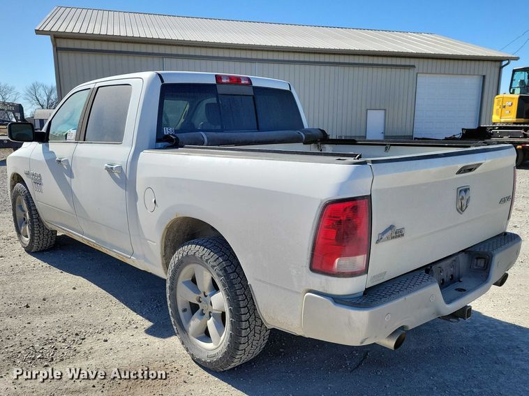 image for item EE0872 2017 RAM 1500 Crew Cab pickup truck