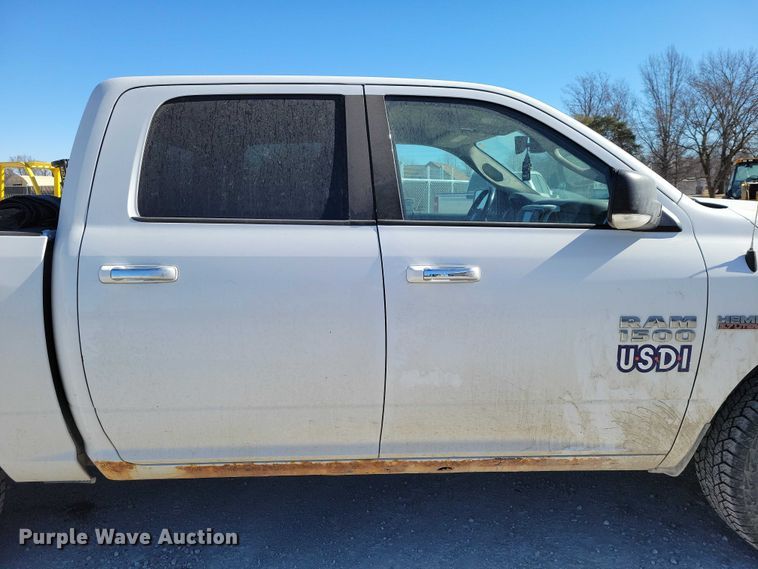 image for item EE0872 2017 RAM 1500 Crew Cab pickup truck