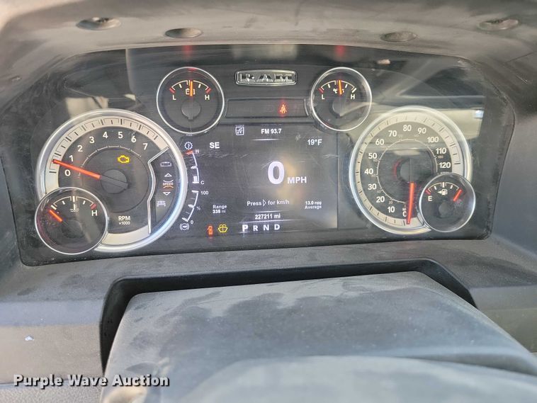 image for item EE0872 2017 RAM 1500 Crew Cab pickup truck