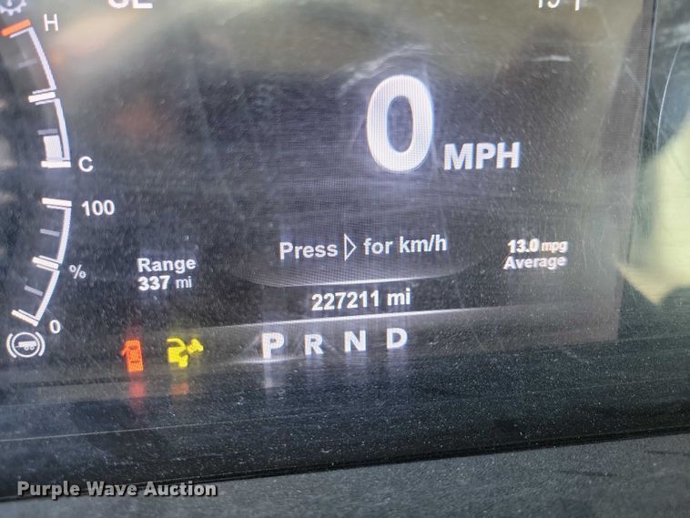 image for item EE0872 2017 RAM 1500 Crew Cab pickup truck