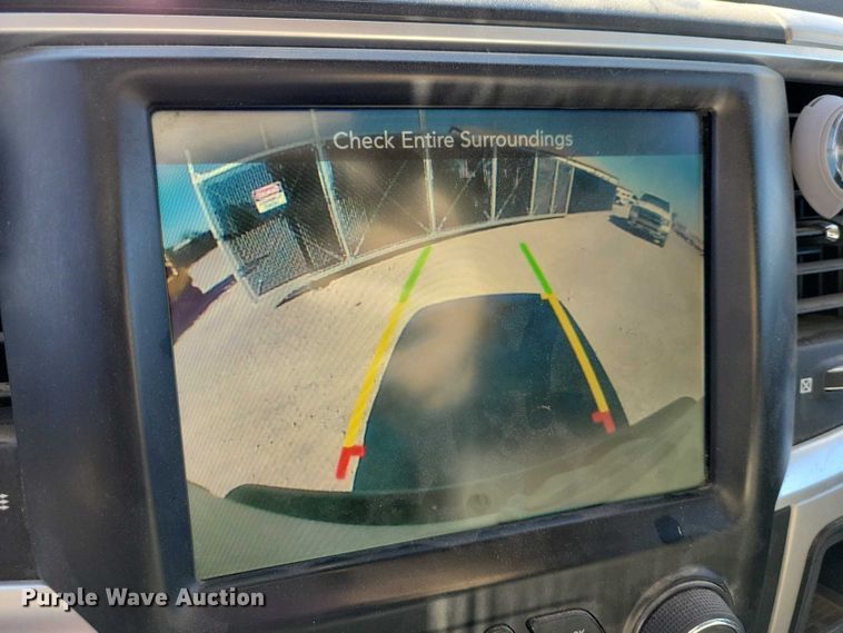 image for item EE0872 2017 RAM 1500 Crew Cab pickup truck