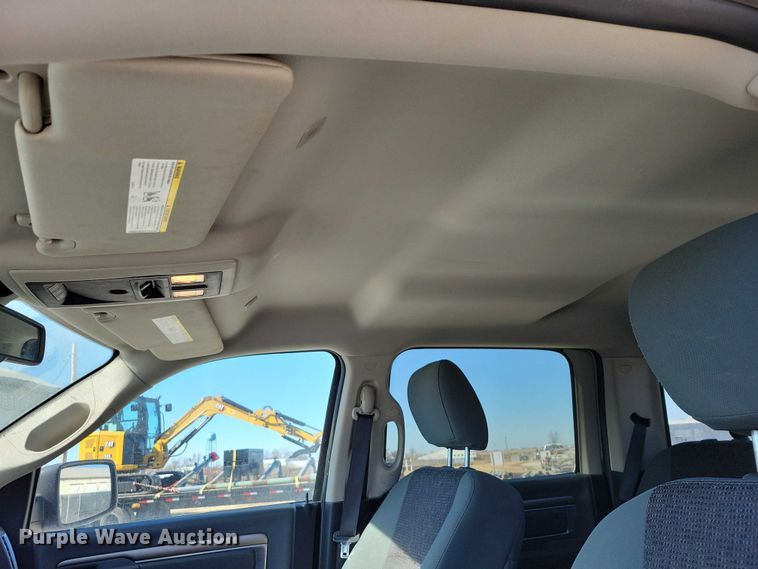 image for item EE0872 2017 RAM 1500 Crew Cab pickup truck