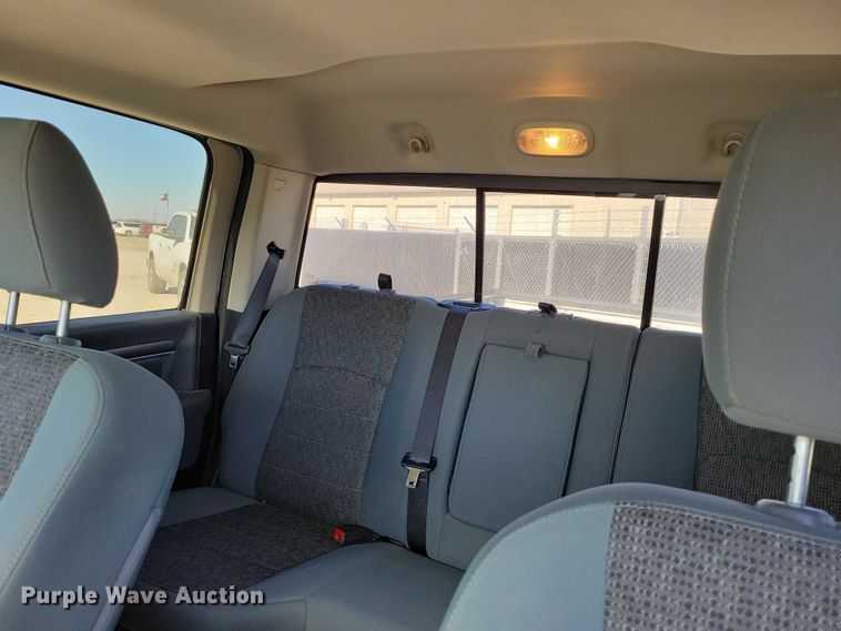 image for item EE0872 2017 RAM 1500 Crew Cab pickup truck