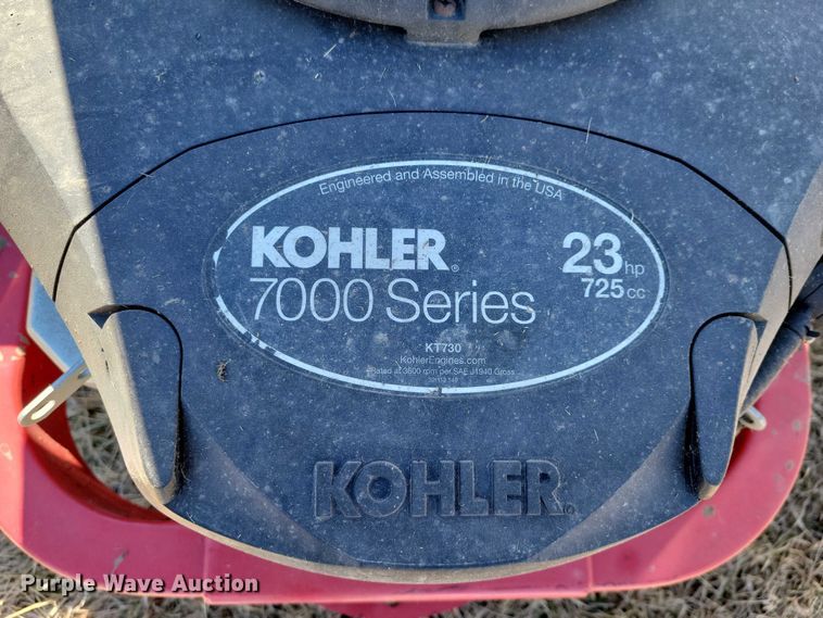 image for item EE0875 2017 Country Clipper Boulevard ZTR lawn mower