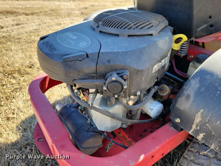 image for item EE0875 2017 Country Clipper Boulevard ZTR lawn mower