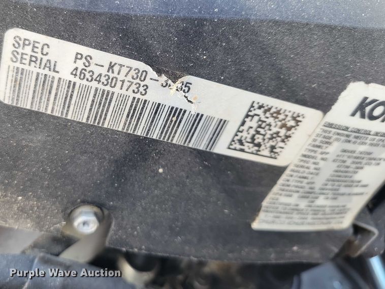 image for item EE0875 2017 Country Clipper Boulevard ZTR lawn mower