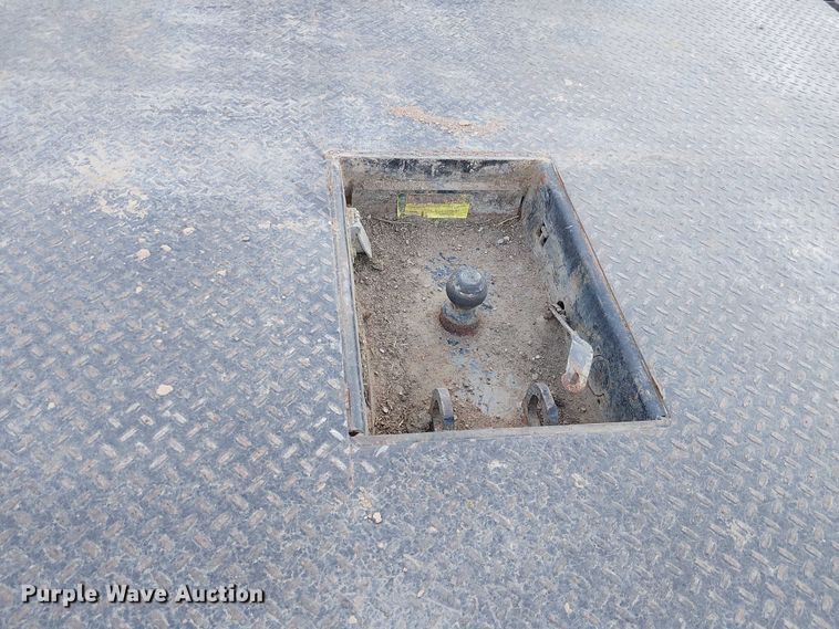 image for item EE5151 2016 RAM 5500 Crew Cab flatbed truck