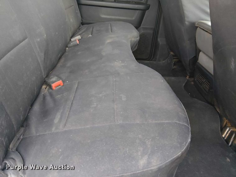 image for item EE5151 2016 RAM 5500 Crew Cab flatbed truck