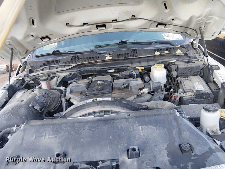 image for item EE5151 2016 RAM 5500 Crew Cab flatbed truck