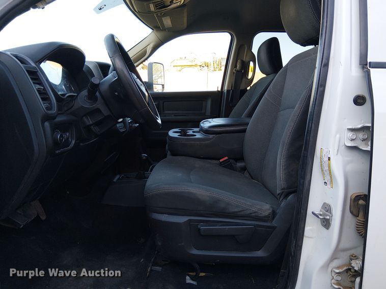 image for item EE5152 2020 RAM 3500 Crew Cab pickup truck