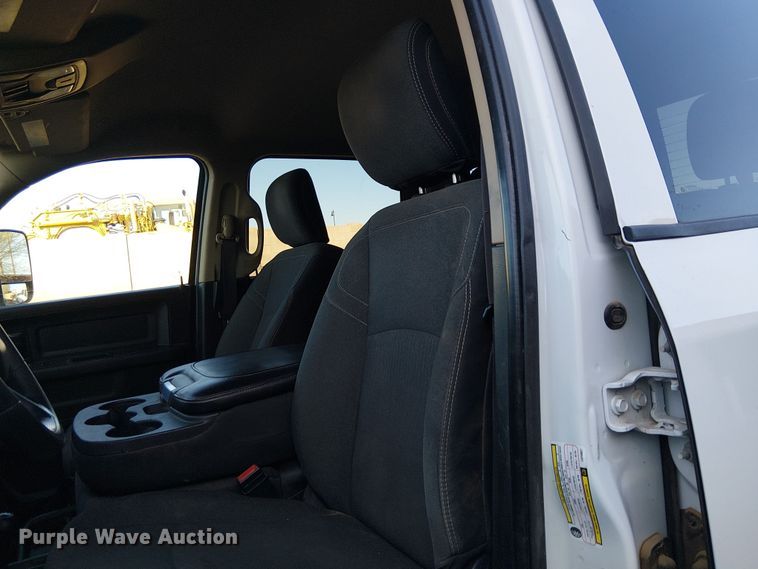 image for item EE5152 2020 RAM 3500 Crew Cab pickup truck