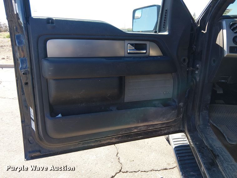 image for item EE5161 2014 Ford F150 Crew Cab pickup truck