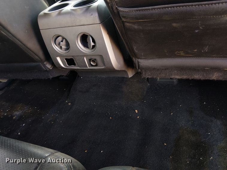 image for item EE5161 2014 Ford F150 Crew Cab pickup truck