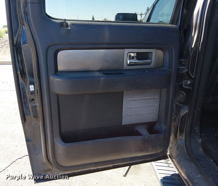 image for item EE5161 2014 Ford F150 Crew Cab pickup truck